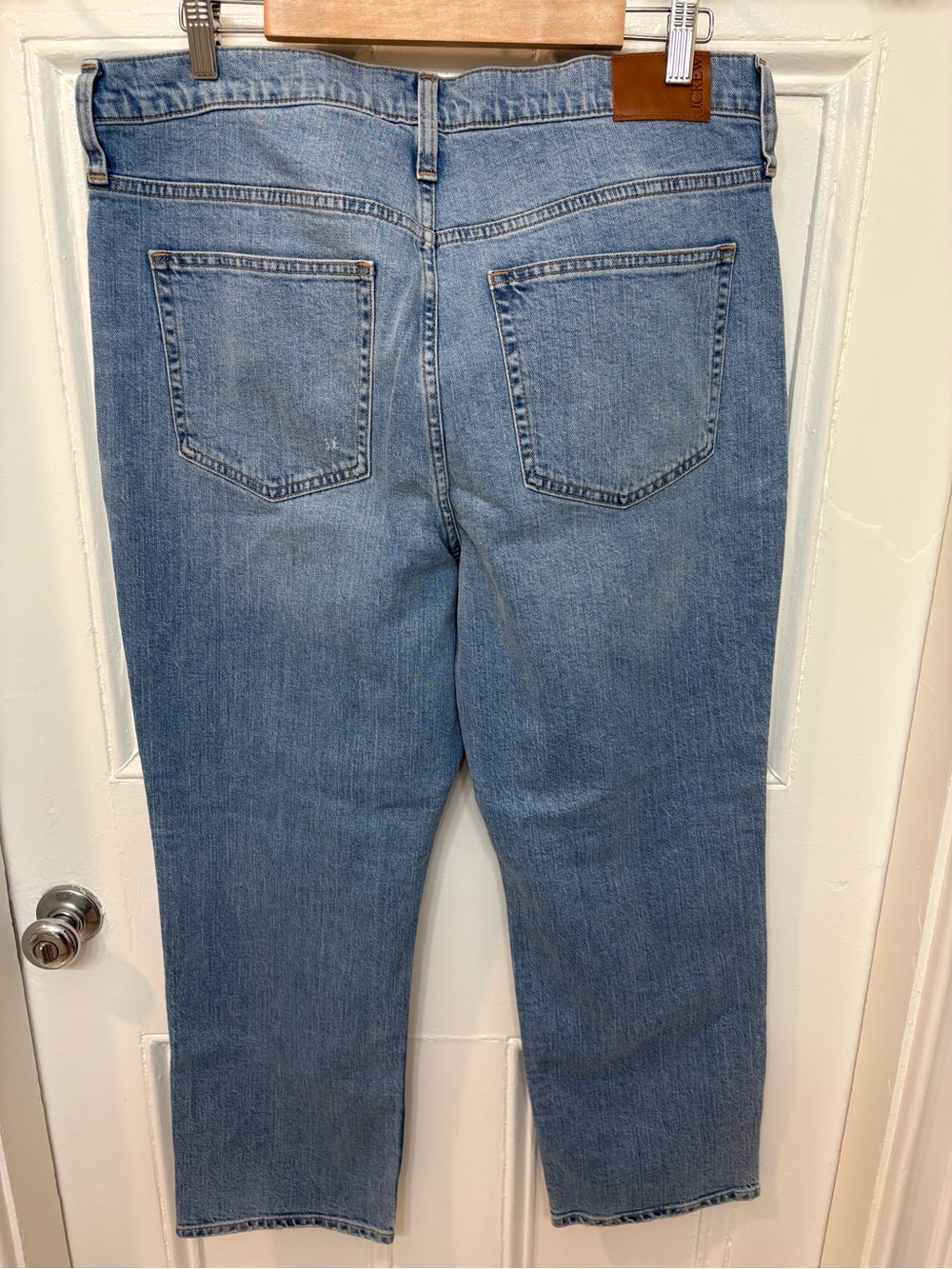 NWT J.CREW Retail Women’s Slim Boyfriend Jean in Vail Wash. size 32 - Picture 2 of 7